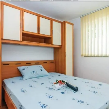 By The Sea - 22630 Apartment Vir